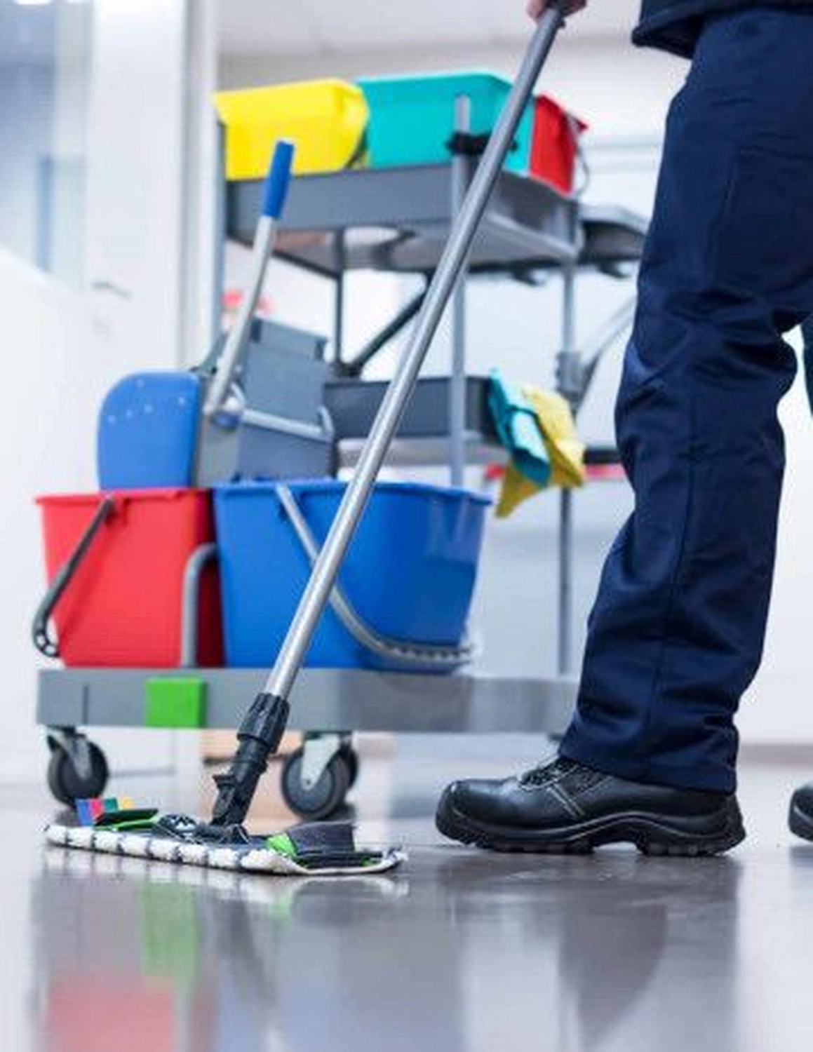 EDN Reinigungsdienst – Gebäudereinigung – Reinigungswagen